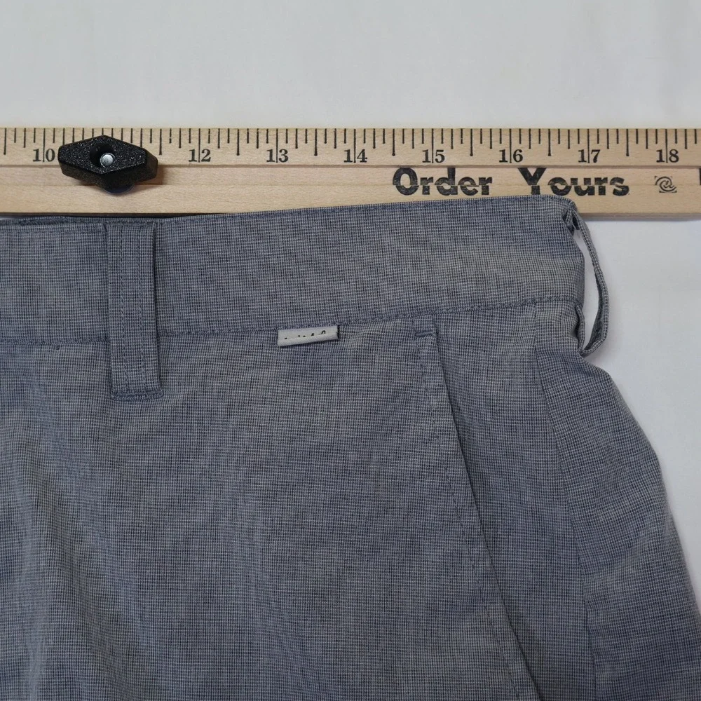 Travis Mathew Mens‎ Grey Heathered Golf Shorts Size 32 Stretch Performance